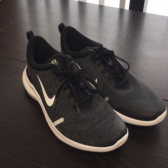 Nike Shoes - Nike Women’s flex experience Running shoe
